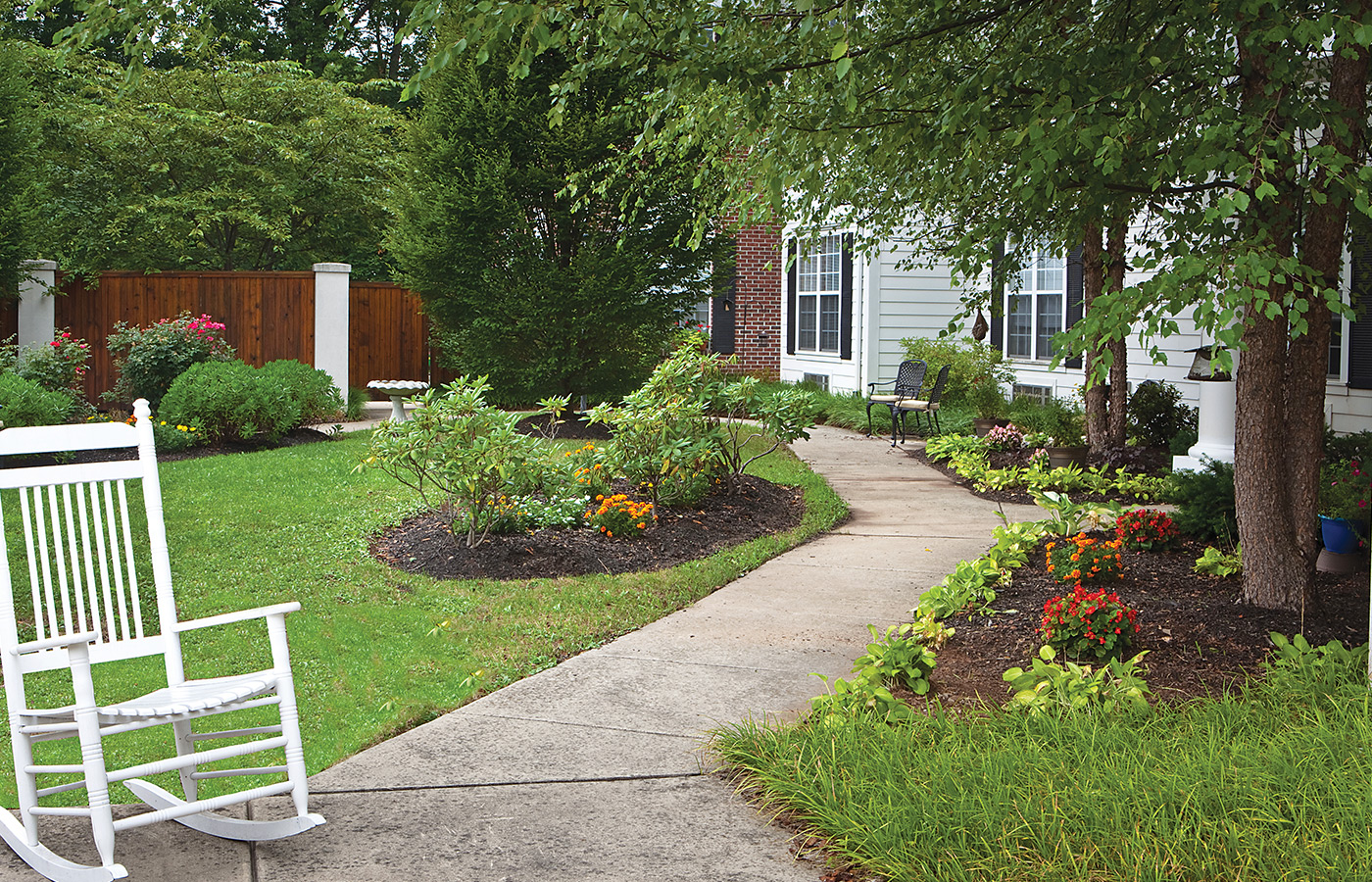 Exterior courtyard with a walking path.