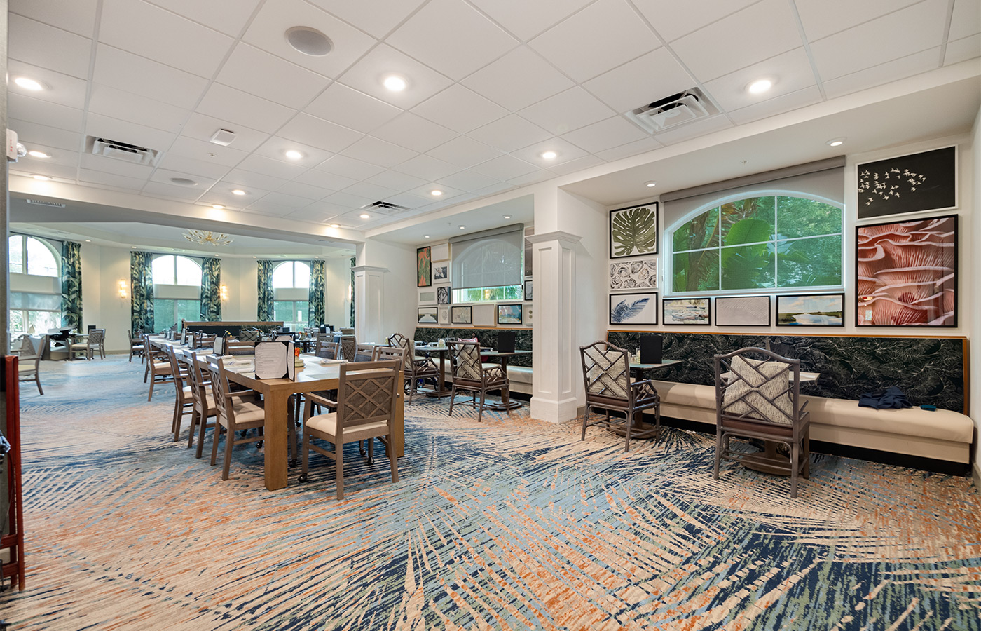 A dining room ready for service.