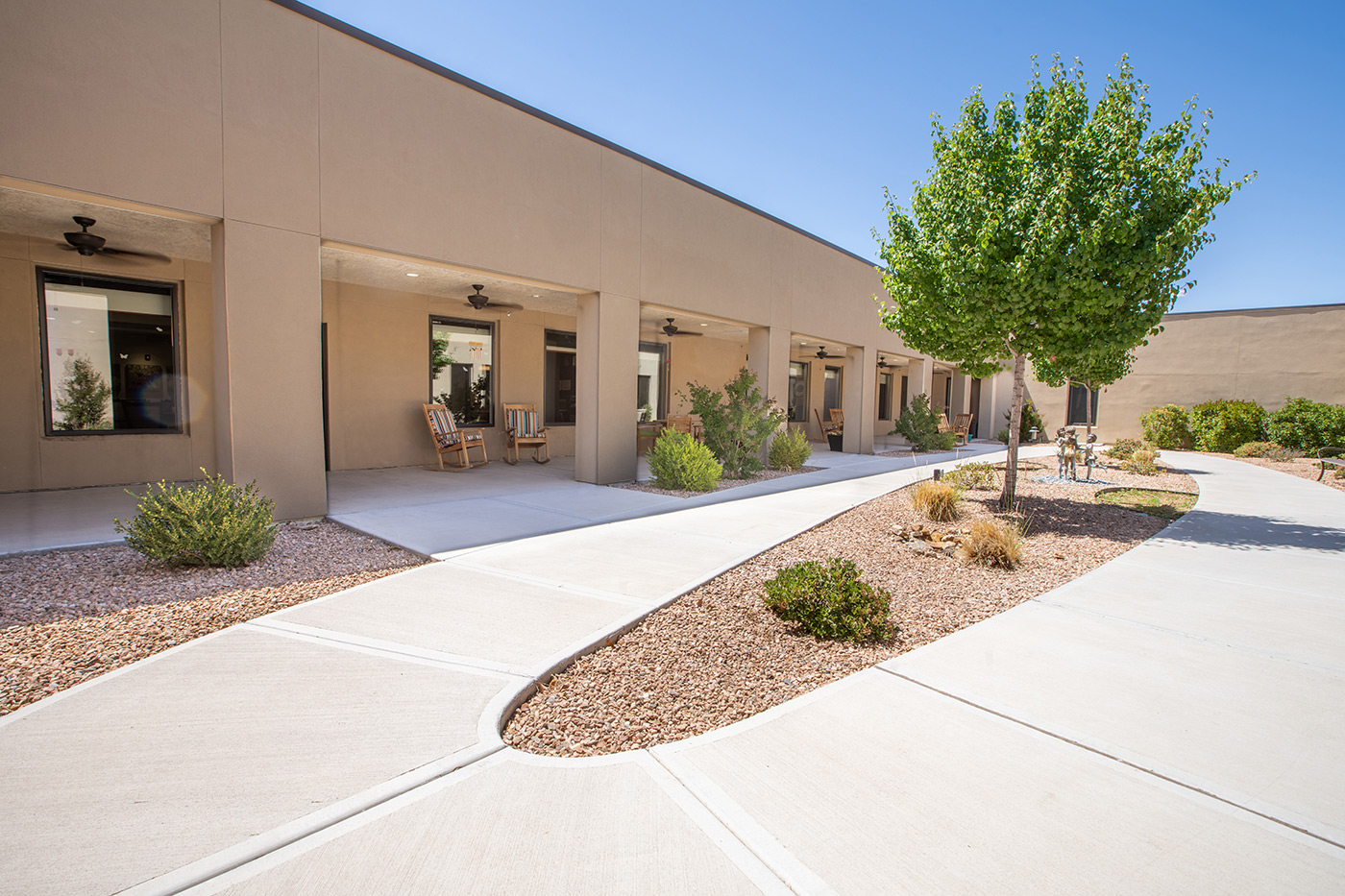 The Watermark at Cherry Hills outside corridor with pathway.