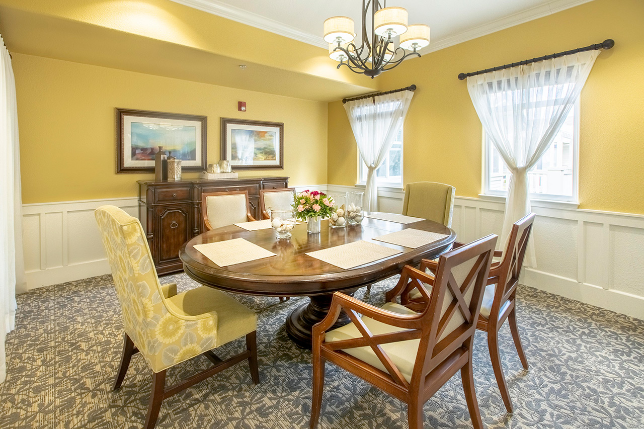 A dining area at Fremont Hills.