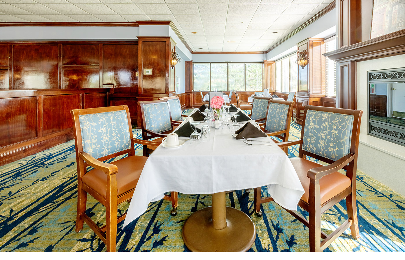 A set dining table at The Fountains at Crystal Lake.