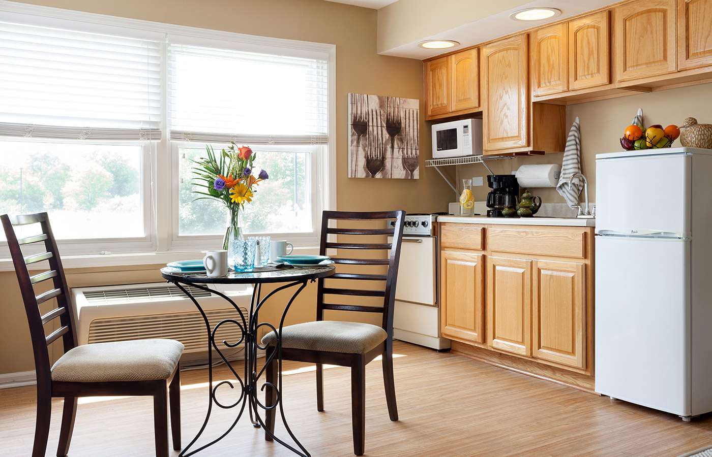 A kitchen in an apartment at The Fountains at Crystal Lake.