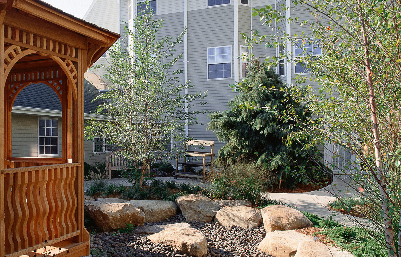 The Fountains at RiverVue exterior building and courtyard.