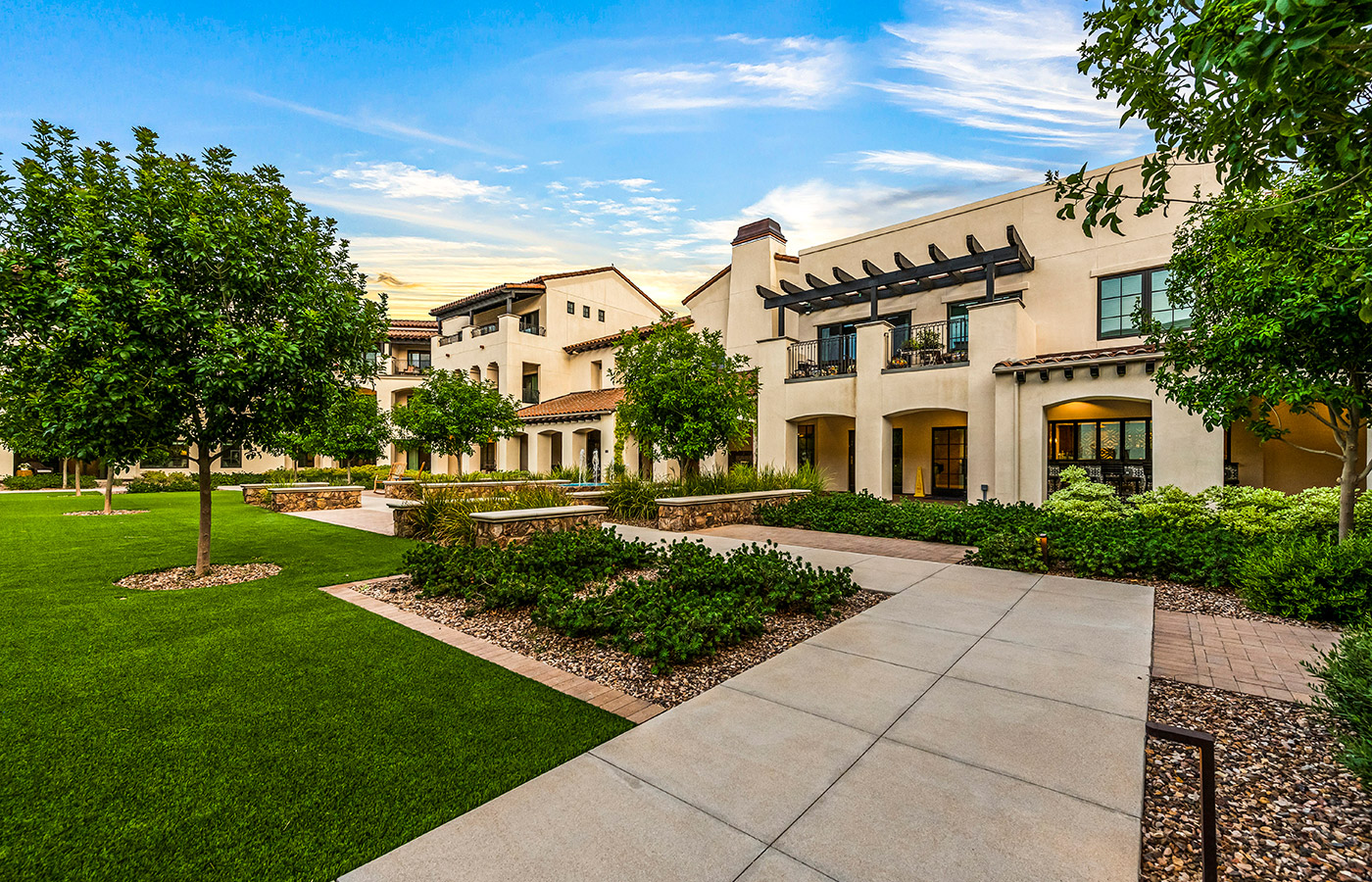 The Hacienda at the Canyon exterior building. 