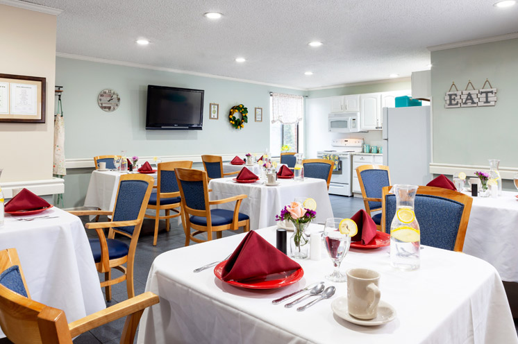 A dining area at The Legacy at Grand 'Vie.