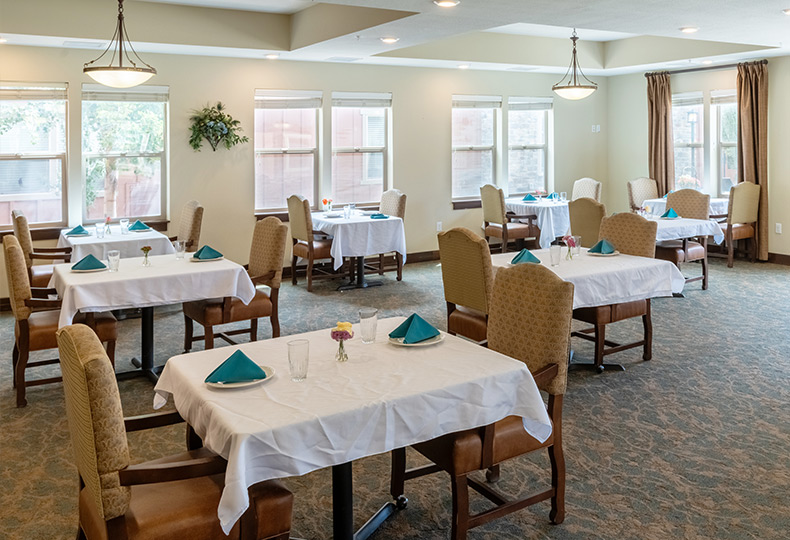 A dining area at Summit Senior Living.