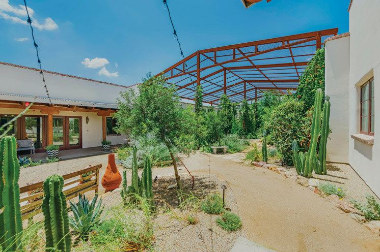 The Hacienda at the River courtyard.